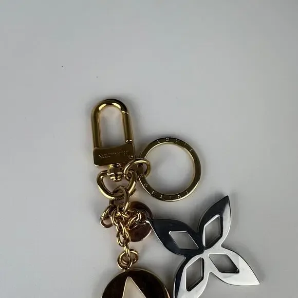 💎✨Authentic LOUIS VUITTON Malletage Blossom Bag Charm - Picture 4 of 4
